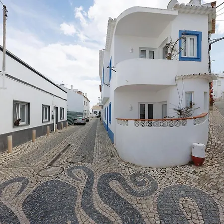 Lemon House *